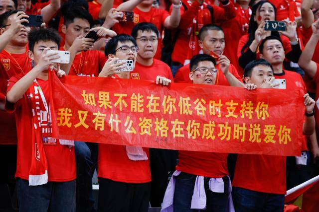 姆巴佩谈金球奖传奇：最终选择避开梅西与C罗之争